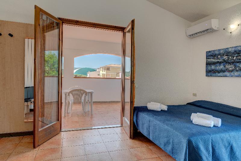 Residence Le Pavoncelle Santa Teresa Gallura Exterior foto